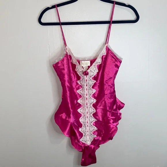 🎱1990’s Vintage Victoria's Secret Gold Label Lace Fushia Teddy! - Picture 2 of 14